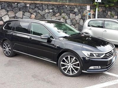 Usata VW Passat 240 CV (176 kW) 2015 Nero Station wagon