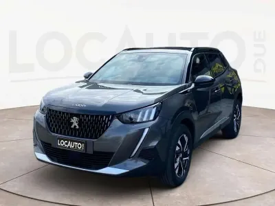 Usata Peugeot 2008 GT 131 CV (96 kW) 2022 Grigio SUV