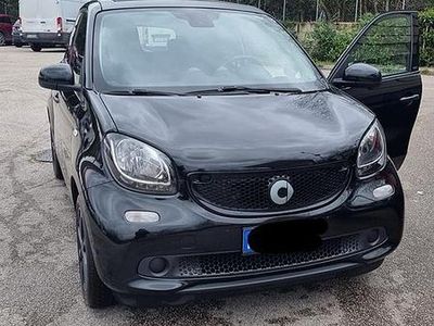 Begagnad Smart ForFour 95 HK (69 kW) 2016 Svart Halvkombi