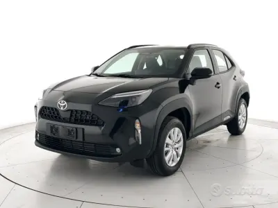 Nuova Toyota Yaris Cross Active 115 CV (84 kW) 2026 Nero SUV