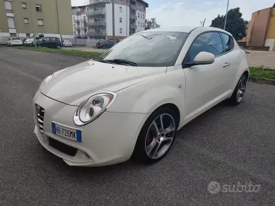 Usata Alfa Romeo MiTo 79 CV (58 kW) 2009 Beige Utilitaria