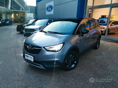 Usata Opel Crossland 110 CV (80 kW) 2021 Grigio SUV