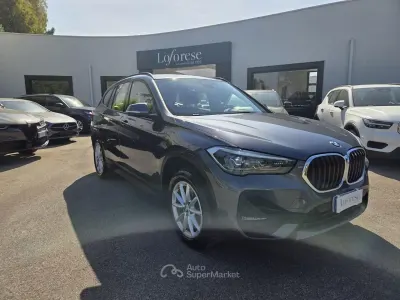 Usado BMW X1 Advantage 150 CV (110 kW) 2021 Gris SUV