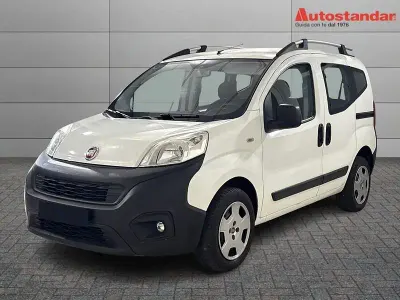 Usata Fiat Qubo Dynamic 95 CV (69 kW) 2016 Bianco Monovolume
