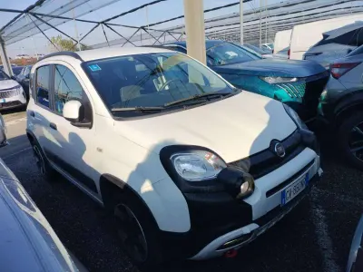 Usado Fiat Panda Cross Cross 69 CV (50 kW) 2024 Blanco Utilitario