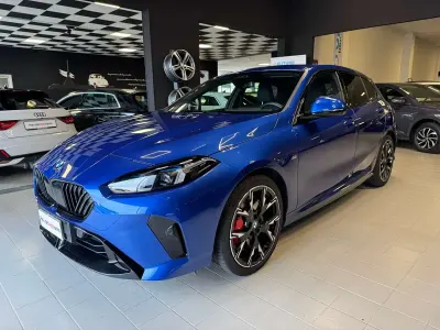 Usata BMW 118 M Sport 150 CV (110 kW) 2025 Blu/azzurro Utilitaria