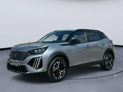 Usata Peugeot 2008 GT 131 CV (96 kW) 2024 Grigio artense SUV