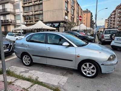 Usata Seat Cordoba 80 CV (58 kW) 2006 Argento Berlina