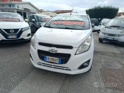 Begagnad Chevrolet Spark LS 68 HK (50 kW) 2013 Vit Halvkombi