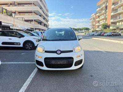 Usata Fiat Panda Easy 69 CV (50 kW) 2015 Bianco Utilitaria