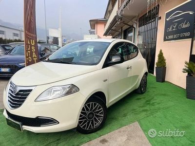 usata Lancia Ypsilon 1.2 69 CV 5 porte, OK NEOPATENTATI!