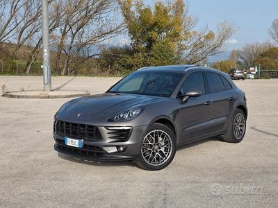 Porsche Macan S