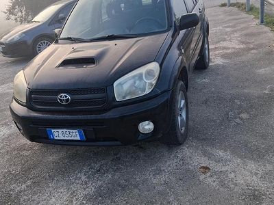 Usata Toyota RAV4 128 CV (94 kW) 2005 Nero Berlina