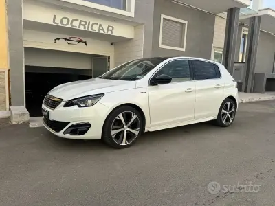 Begagnad Peugeot 308 GT-line 120 HK (88 kW) 2016 Vit Sedan