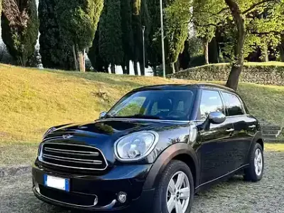 Usata Mini Countryman 111 CV (81 kW) 2014 Nero SUV