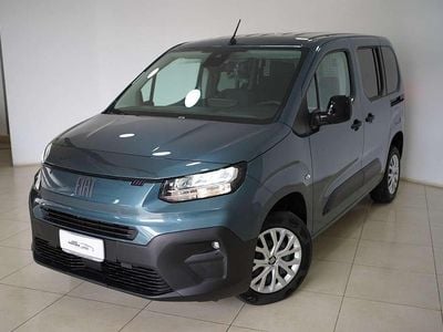 Nuova Fiat Doblò 131 CV (96 kW) 2025 Blu Monovolume
