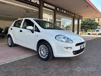 Usata Fiat Punto Mystyle 69 CV (50 kW) 2017 Bianco Utilitaria