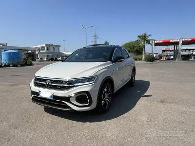 Usata VW T-Roc 116 CV (85 kW) 2024 SUV