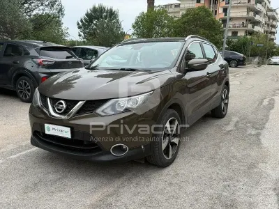 Usata Nissan Qashqai N-Connecta 131 CV (96 kW) 2017 Marrone SUV