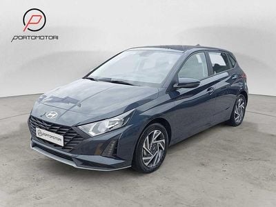 Neu Hyundai i20 77 PS (56 kW) 2025 Grau Kleinwagen