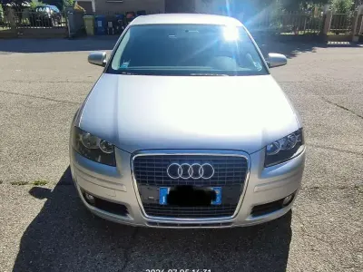 Usata Audi A3 Sportback Ambiente 105 CV (77 kW) 2006 Grigio Utilitaria