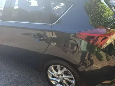 Usata Toyota Auris Hybrid Active 99 CV (72 kW) 2016 Berlina