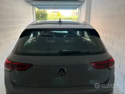 Usata VW Golf VIII 110 CV (80 kW) 2021 Grigio Berlina