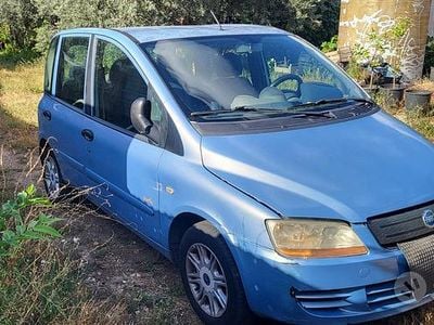 Usata Fiat Multipla 120 CV (88 kW) 2006 Blu Monovolume