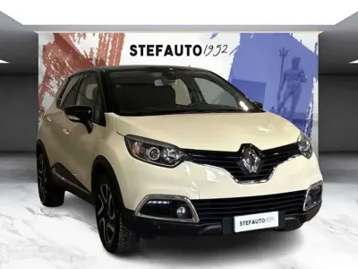Usata Renault Captur 90 CV (66 kW) 2015 Grigio haria SUV