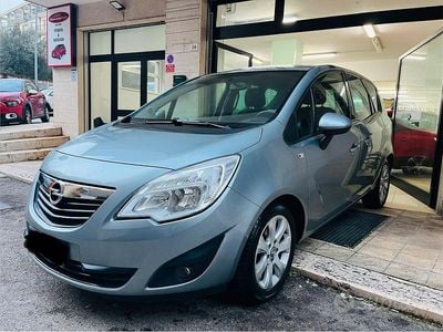 Usata Opel Meriva 95 CV (69 kW) 2012 Grigio Monovolume