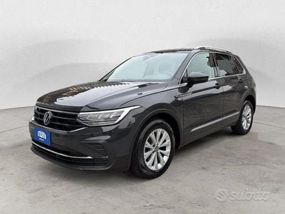 Usata VW Tiguan Life 150 CV (110 kW) 2022 Antracite perlato SUV