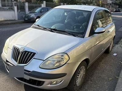 Begagnad Lancia Ypsilon 90 HK (66 kW) 2006 Halvkombi