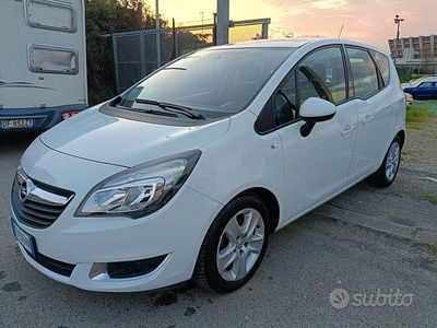 Usata Opel Meriva 120 CV (88 kW) 2016 Bianco Monovolume
