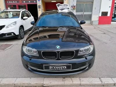 Usata BMW 120 176 CV (129 kW) 2008 Nero Utilitaria