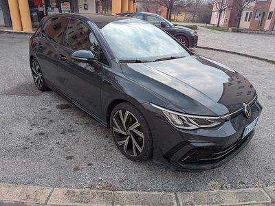 Usata VW Golf VIII R-line 130 CV (95 kW) 2023 Berlina