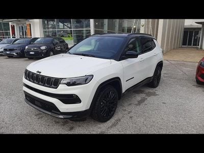 Usata Jeep Compass Night Eagle 131 CV (96 kW) 2024 Bianco SUV