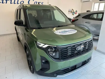 Nuova Ford Tourneo Courier 125 CV (91 kW) 2026 Verde Monovolume