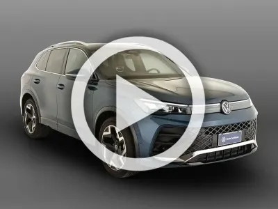 Usata VW Tiguan R-line 150 CV (110 kW) 2025 Blu SUV