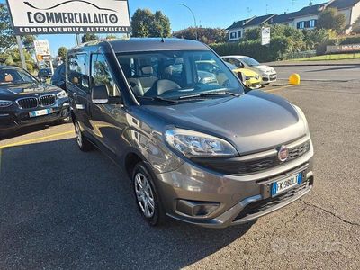 Usata Fiat Doblò 90 CV (66 kW) 2016 Grigio Monovolume