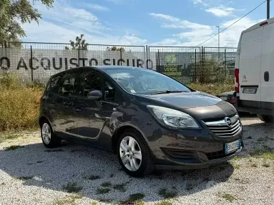 Usata Opel Meriva 120 CV (88 kW) 2014 Marrone Monovolume