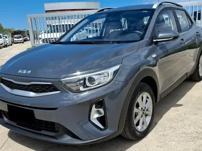 Usata Kia Stonic Urban 82 CV (60 kW) 2022 Grigio SUV