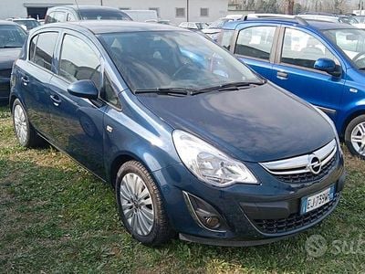 Usata Opel Corsa 86 CV (63 kW) 2012 Blu Berlina