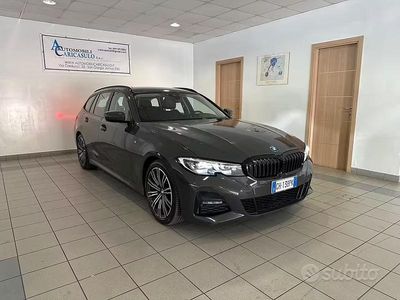 Usata BMW 320e Shadowline 190 CV (139 kW) 2021 Grigio Station wagon