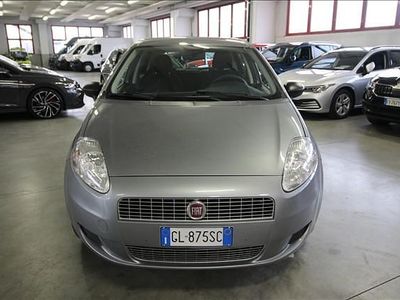 Grigio Usata 2009 Fiat Punto Utilitaria | 2400 € (Ottimo prezzo)
