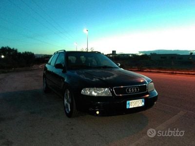 Usata Audi A4 1997 Blu Station wagon