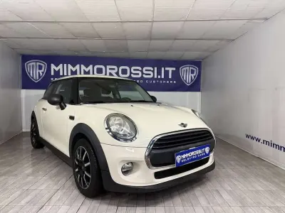 Usata Mini ONE 75 CV (55 kW) 2016 Bianco Utilitaria