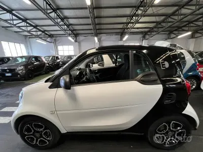 Usata Smart ForTwo Electric Drive Passion 41 kW (56 CV) 2018 Bianco Berlina