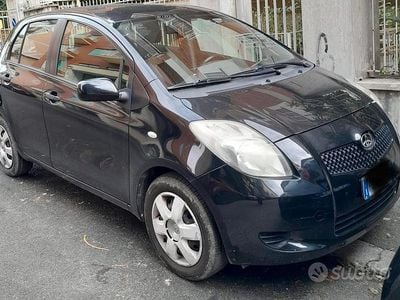 Usata Toyota Yaris 69 CV (50 kW) 2008 Nero Utilitaria