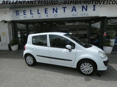 Usata Renault Modus 75 CV (55 kW) 2012 Bianco Monovolume