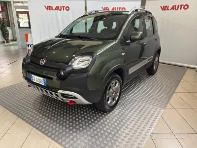 Usata Fiat Panda Cross Cross 86 CV (63 kW) 2020 Verde Utilitaria
